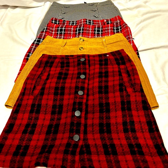 4 pcs multi  skirt, perfect for fall - Picture 1 of 6